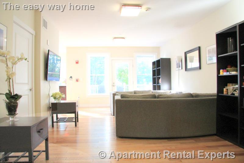 87 New St, Fresh Pond