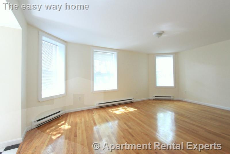 35 Davis Sq, Davis Square