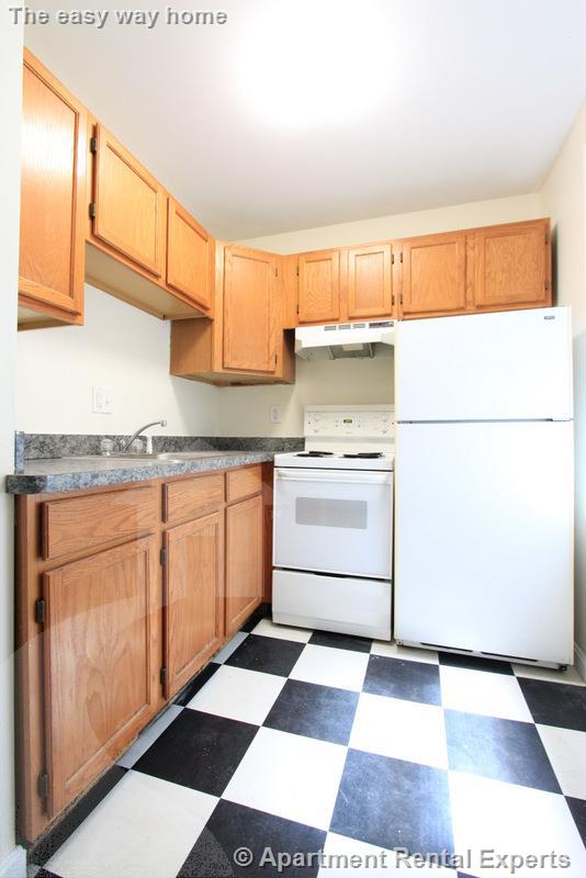 35 Davis Sq, Davis Square