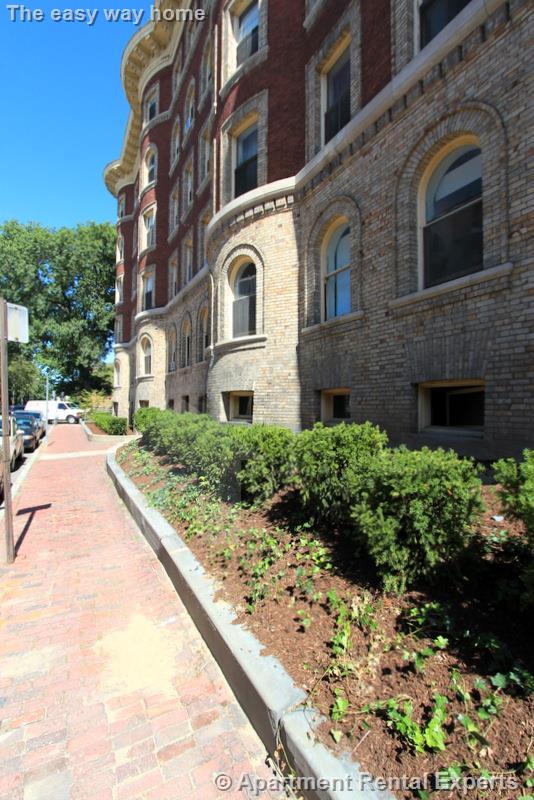 16 Ware St, Harvard Square