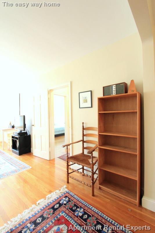 16 Ware St, Harvard Square