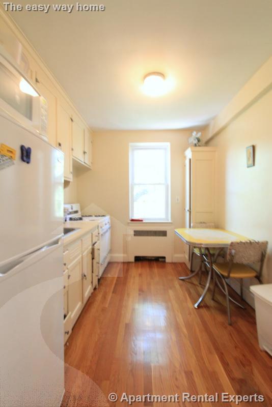 16 Ware St, Harvard Square