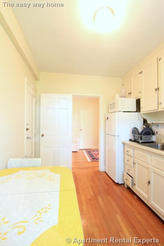 16 Ware St, Harvard Square