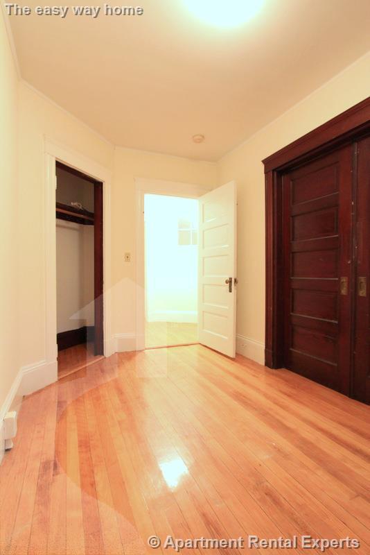 9 Fairfield St, Porter Square