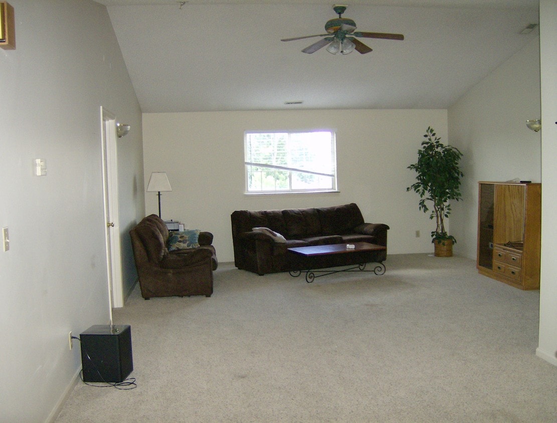 Low Apartments and Affordable Housing For Rent in Coles County, IL