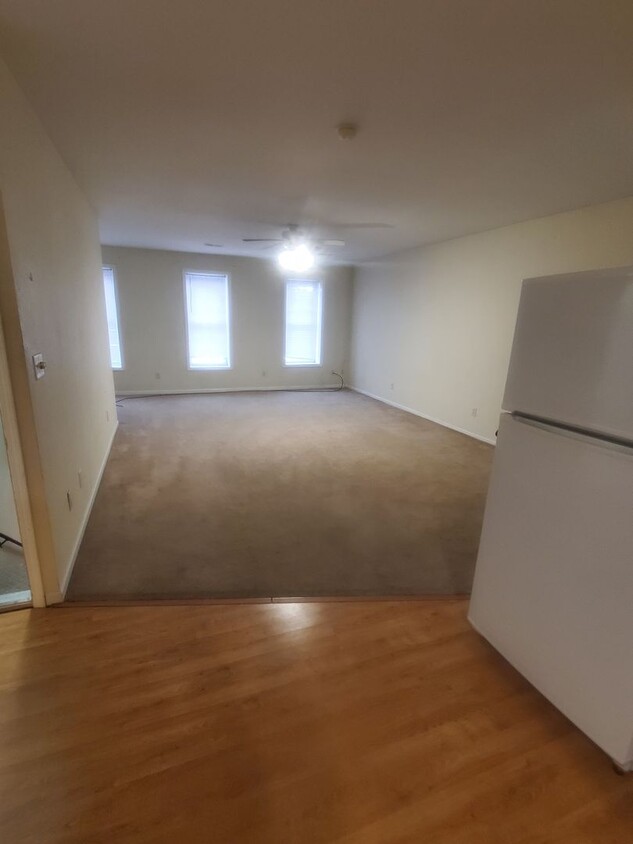 Low Apartments and Affordable Housing For Rent in Henry County, IA