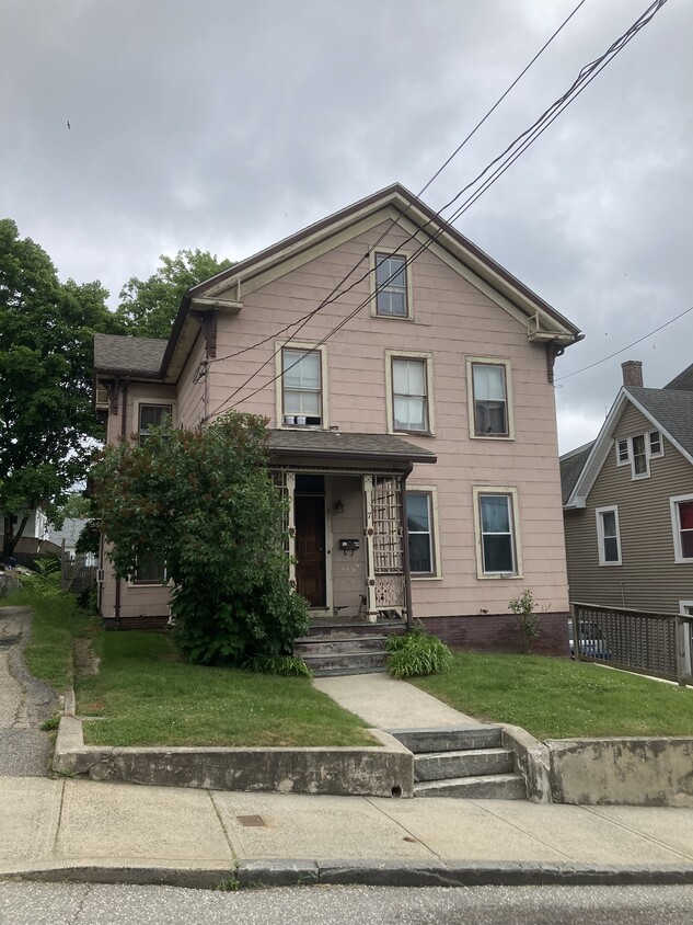 Low Apartments and Affordable Housing For Rent in Willimantic, CT
