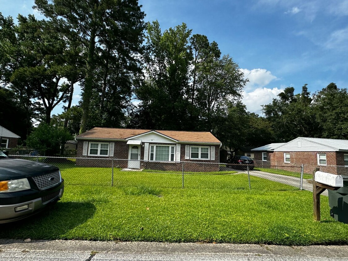 Low Apartments and Affordable Housing For Rent in Hinesville, GA