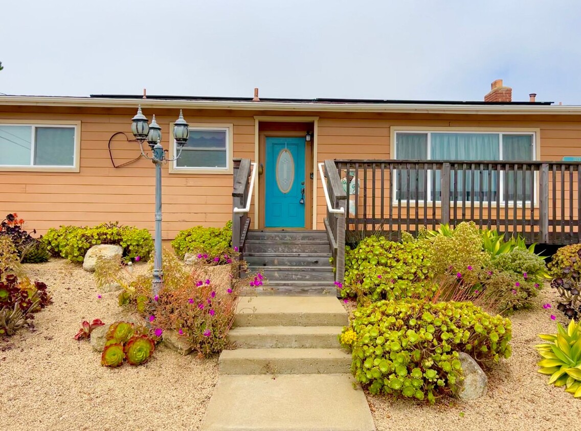 Low Apartments and Affordable Housing For Rent in Marina, CA