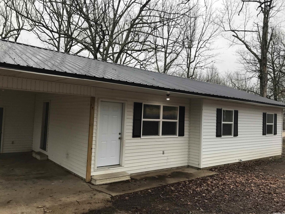 914 Locust in Cave City, Arkansas