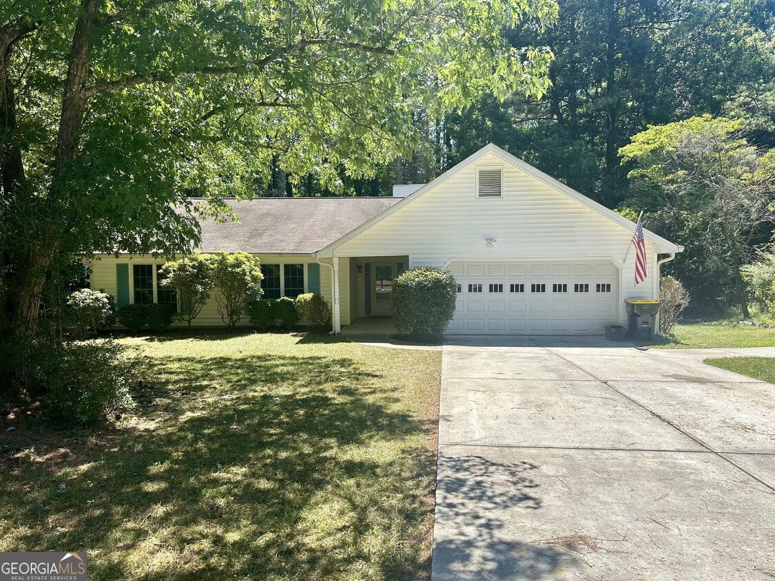 Low Apartments and Affordable Housing For Rent in Fayette County, GA