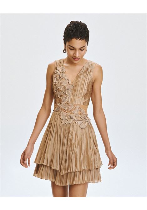 Mini abito a pieghe con motivo ACCESS fashion | 63-3033-125BEIGE