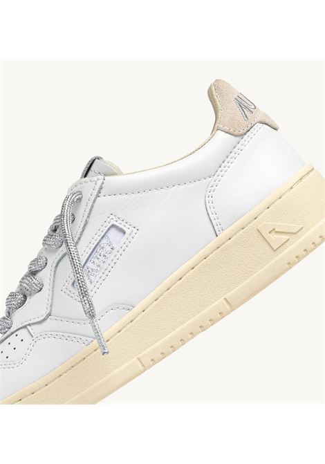 SNEAKERS MEDALIST LOW IN PELLE BIANCA E DETTAGLI LUREX ARGENTO AUTRY | AULW SW02BIANCO SILVER