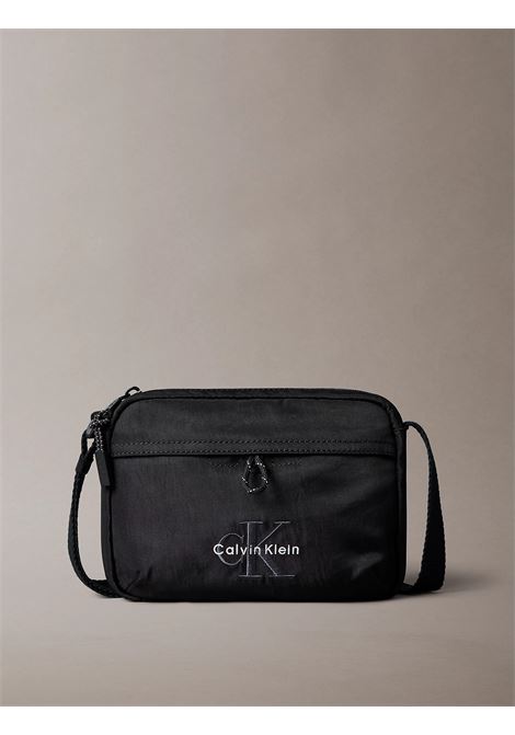 Borsa per fotocamera in nylon con logo in evidenza CALVIN KLEIN | LV04D3117GUB1