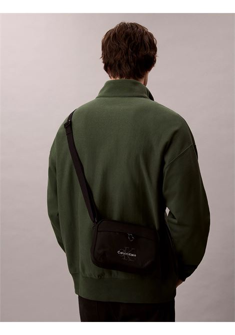 Borsa per fotocamera in nylon con logo in evidenza CALVIN KLEIN | LV04D3117GUB1