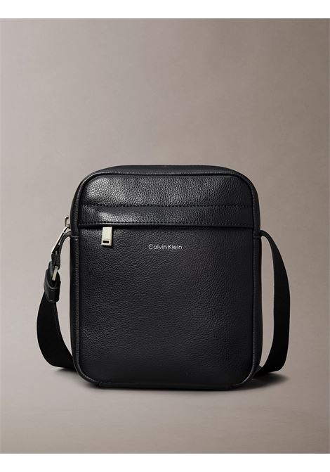 Borsa reporter micro martellata CALVIN KLEIN | LV04D3160GUB1