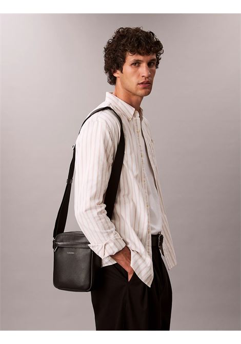 Borsa reporter micro martellata CALVIN KLEIN | LV04D3160GUB1