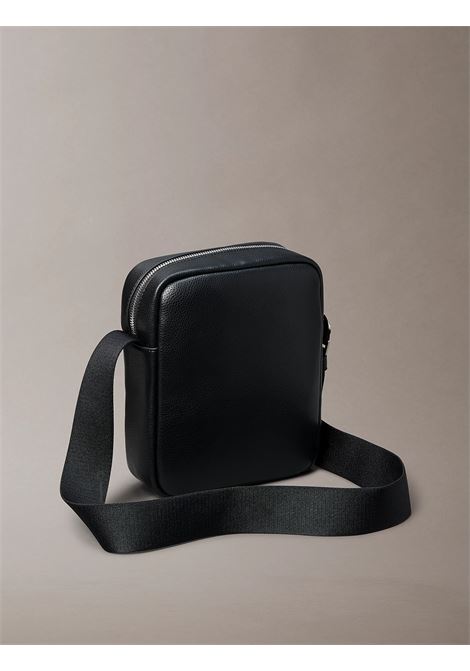 Borsa reporter micro martellata CALVIN KLEIN | LV04D3160GUB1