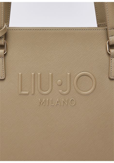 Tote bag grande con charm LIUJO | AA6321ES02901679