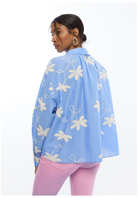 Fiori di camicia di cotone ricamato LOLA CASADEMUNT | LS2615089AZUL CRUDO