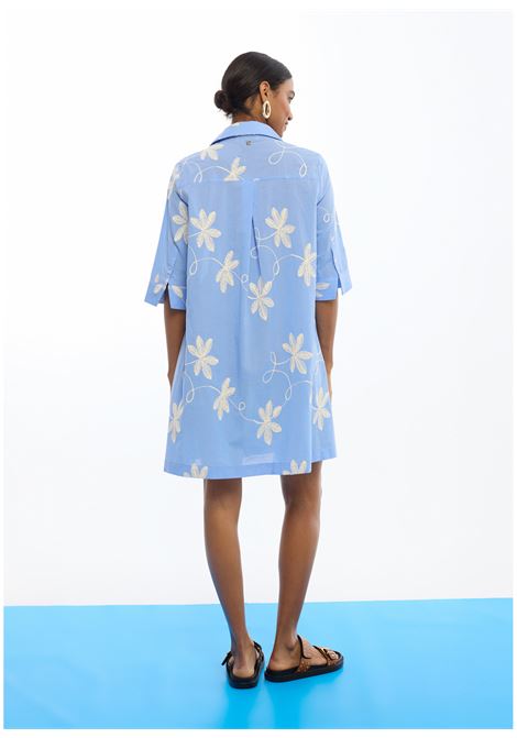 Camicia in cotone ricamata fiori LOLA CASADEMUNT | LS2616135AZUL CRUDO