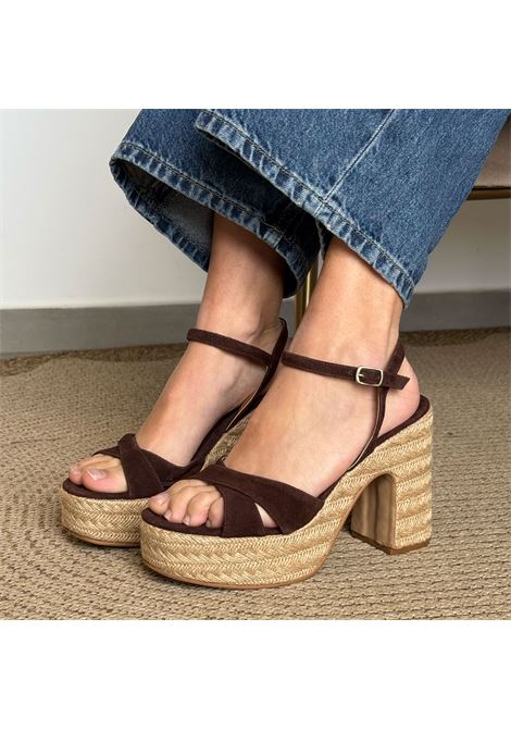 Sandalo Intrecciato in camoscio OVYè | CR029CAMMARRONE