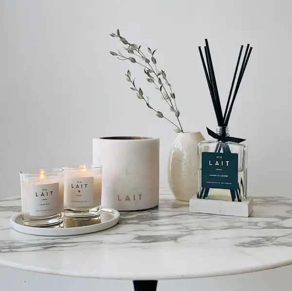 14 Unique Gift Ideas for Single Moms 23 Candles+and+diffusers29598