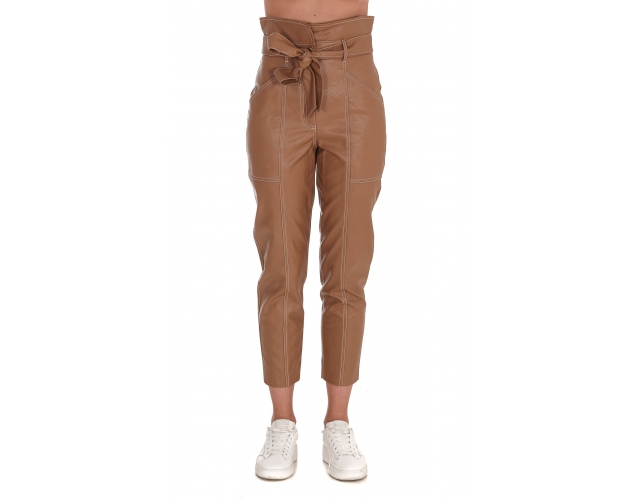 Pantaloni donna carrot colore marrone \