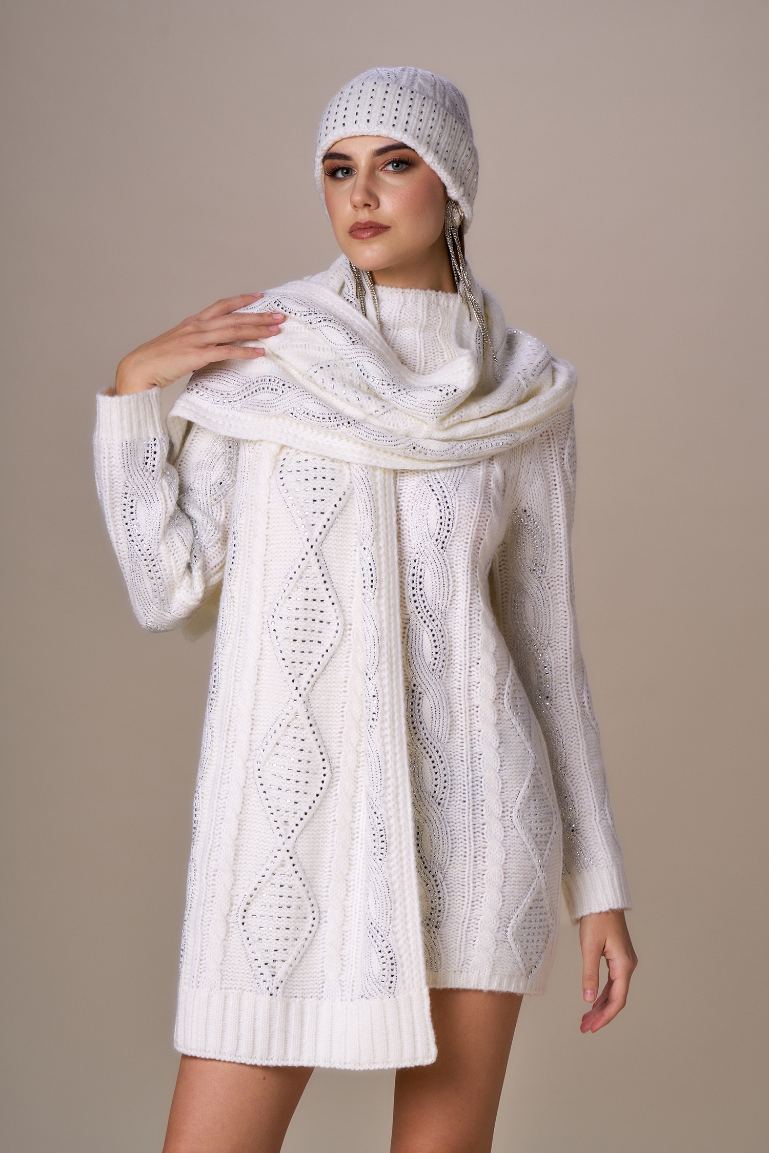 InEssence Sciarpa Maxi Chiffon Bianco Brillante - Pashmina Leggera 100x180 Cm, Accessorio Donna Elegante E Versatile