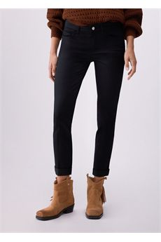 Pantaloni da donna di colore nero