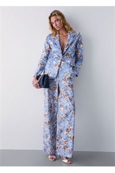 Giacca da donna di colore azzurro con stampa Liu.jo White | WA6479T4853P9502