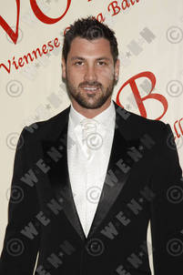2075_feature