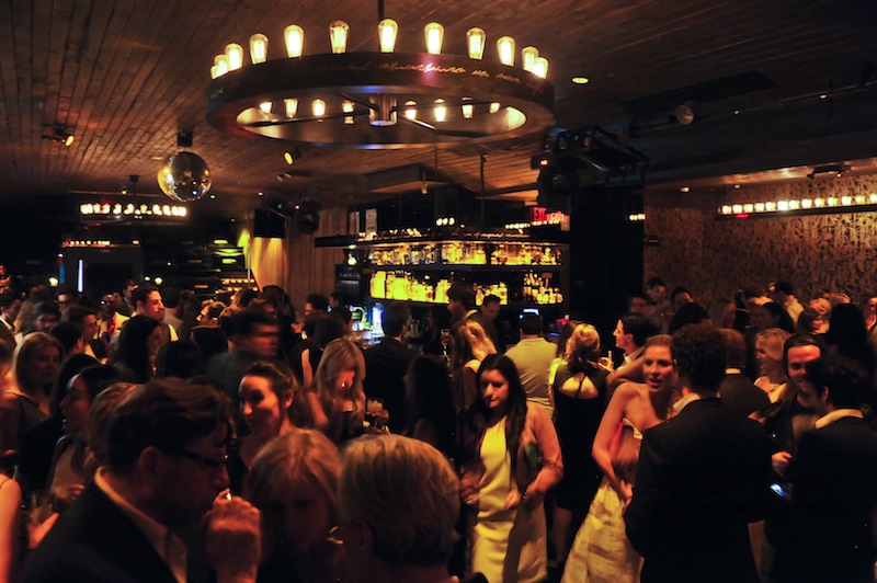 Charitybuzz Coveted Table For 6 At 1 Oak Nyc Or Up Amp Amp Down Lot