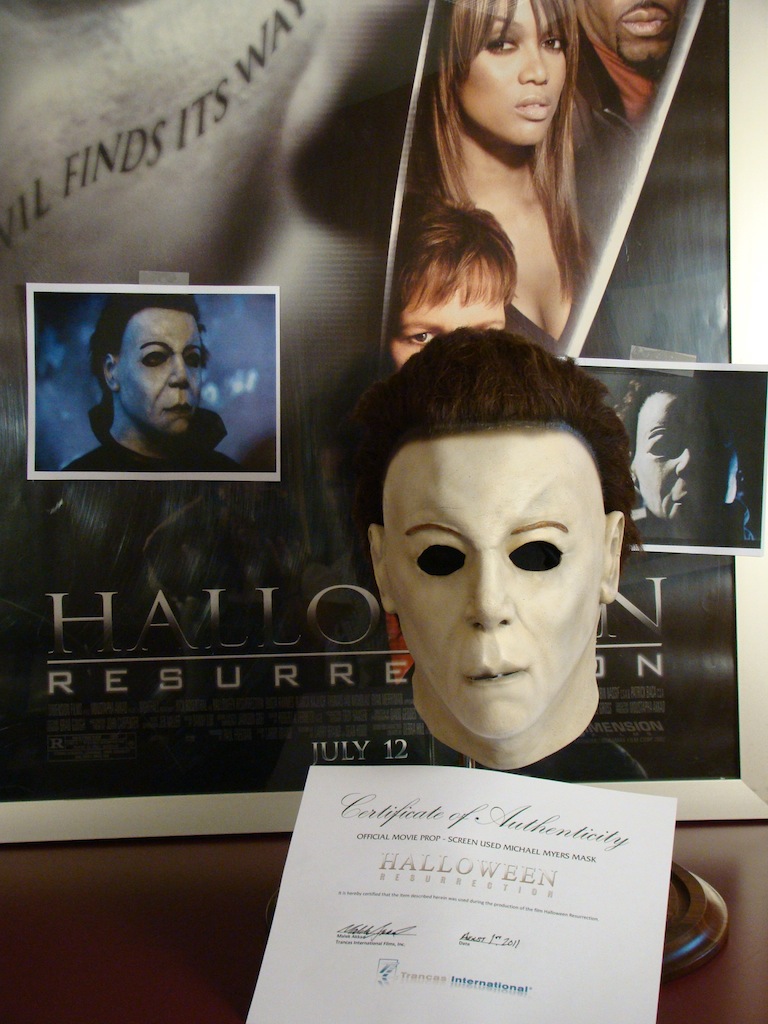Charitybuzz CLOSES TODAY! Authentic ScreenUsed Michael Myers Hallowe
