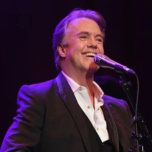 Charitybuzz New Amsterdam Script Autographed by Shaun