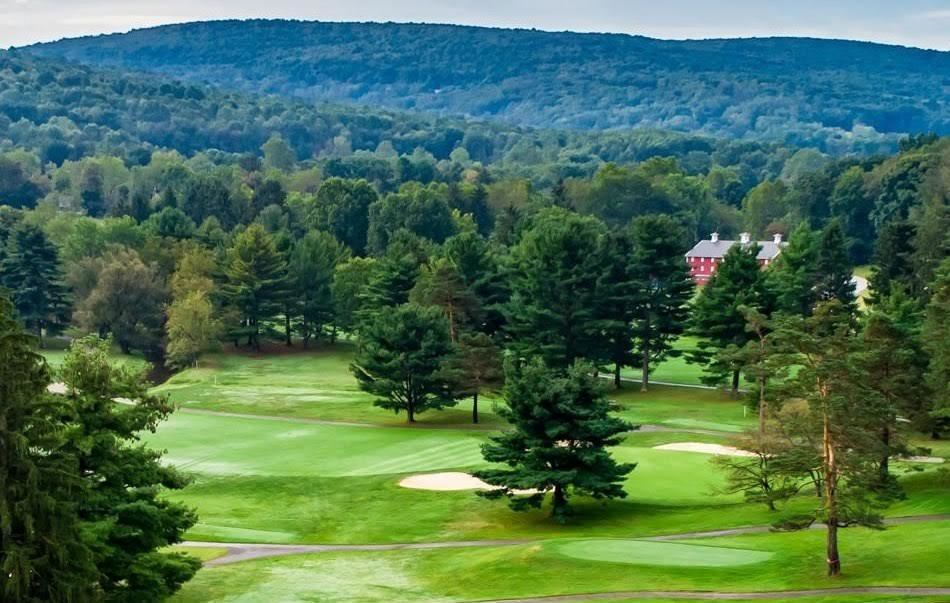 Charitybuzz Stay & Play a Round of Golf at Latrobe Country Club i
