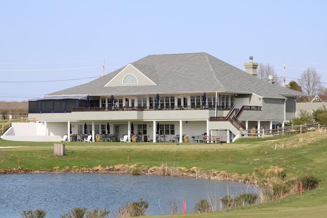 Charitybuzz Golf Foursome with Lunch at South Fork Country Club in NY Lot 2268803