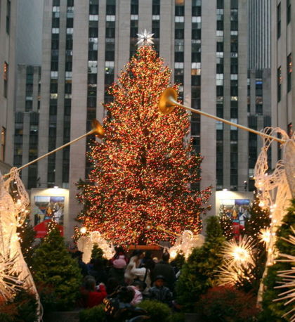Charitybuzz Enjoy The Rockefeller Center Tree Lighting In Nyc From Br Lot 306405