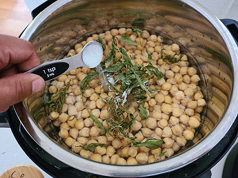 Presoaked Chickpeas Instant Pot | Instructions and Time to cook Chickpeas in Instant Pot