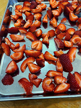 How to Freeze Whole Strawberries | How to Clean and Freeze Strawberries