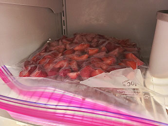 How to Freeze Whole Strawberries | How to Clean and Freeze Strawberries