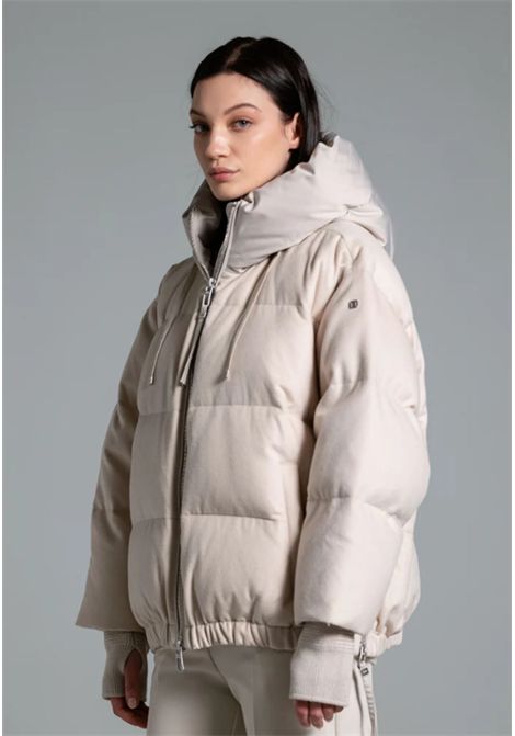 DUNO  Piumino corto oversize in lana con cappuccio tecnico Duno | HEKA PRATO METRE19
