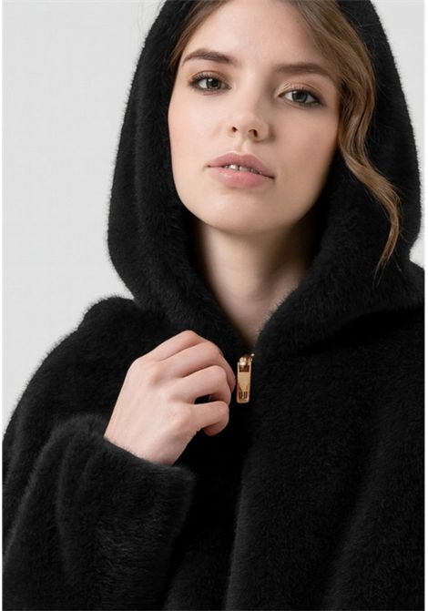 Giacca bomber in finta pelliccia con cappuccio Fracomina | WC4004O44501053