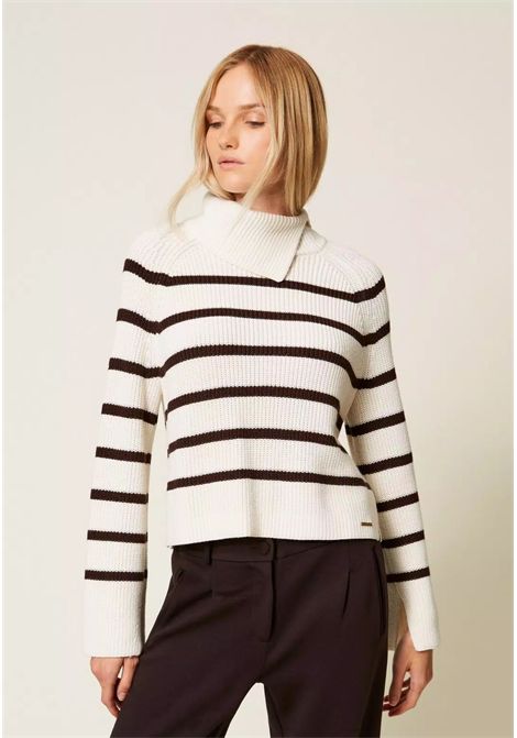 Maglia a righe con collo asimmetrico TWINSET | 252LI3LCC12727