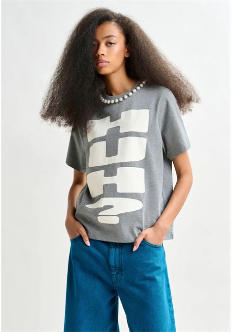 Essentiel Antwerp  T-shirt donna con stampa HUH? e perle Essentiel antwerp | ISIS-BEADS PRINTSH35