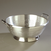 Carlisle Standard Weight 16 qt Aluminum Colander