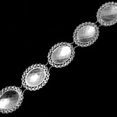 1" OVAL MIRRORED CENTER BEDAZZLE TRIM-4.5 METERS (Silver)