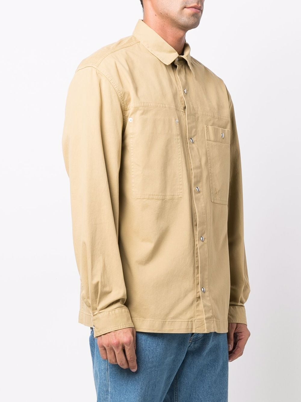 camicia con bottoni automatici