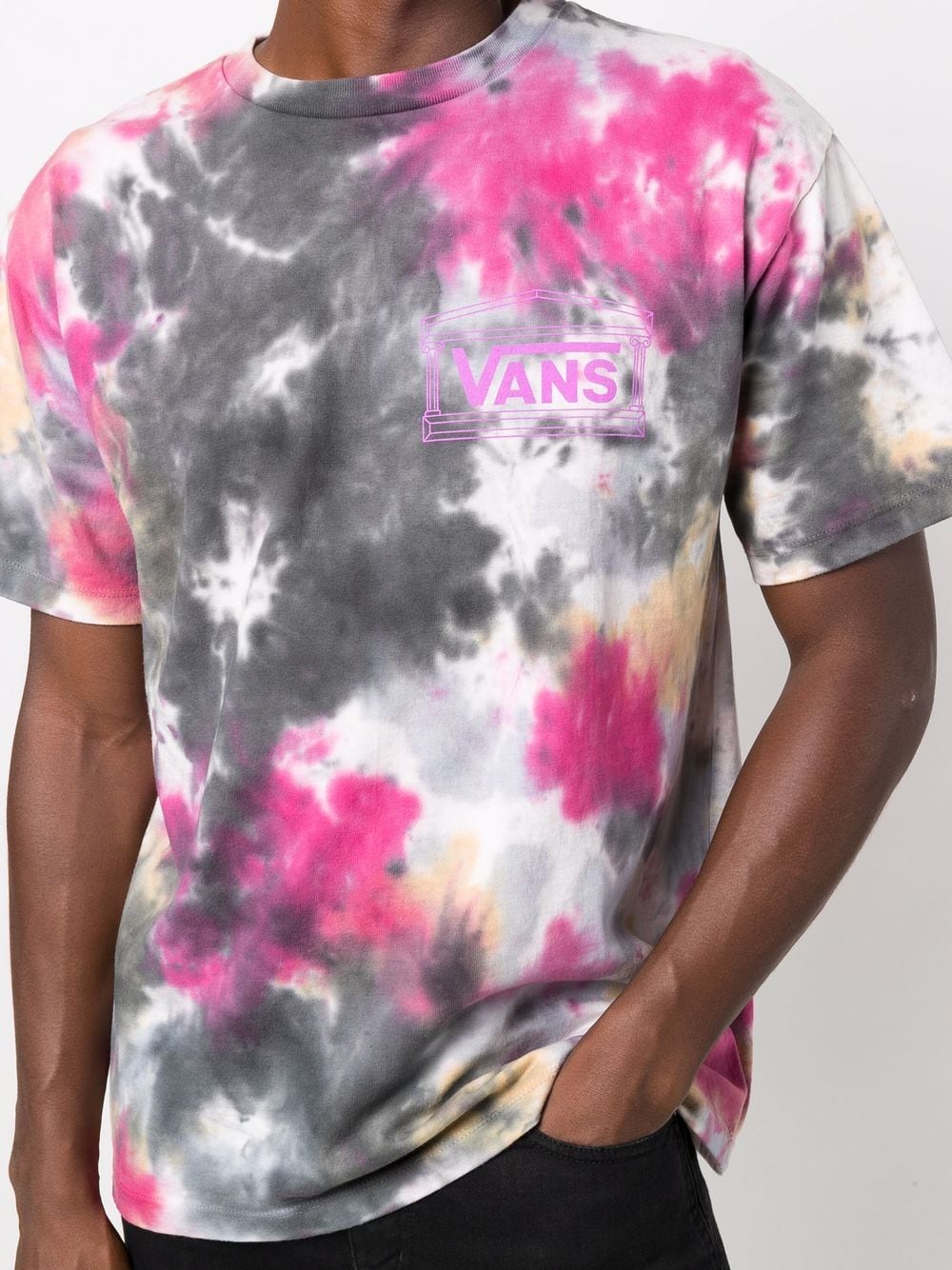 multicolor t shirt