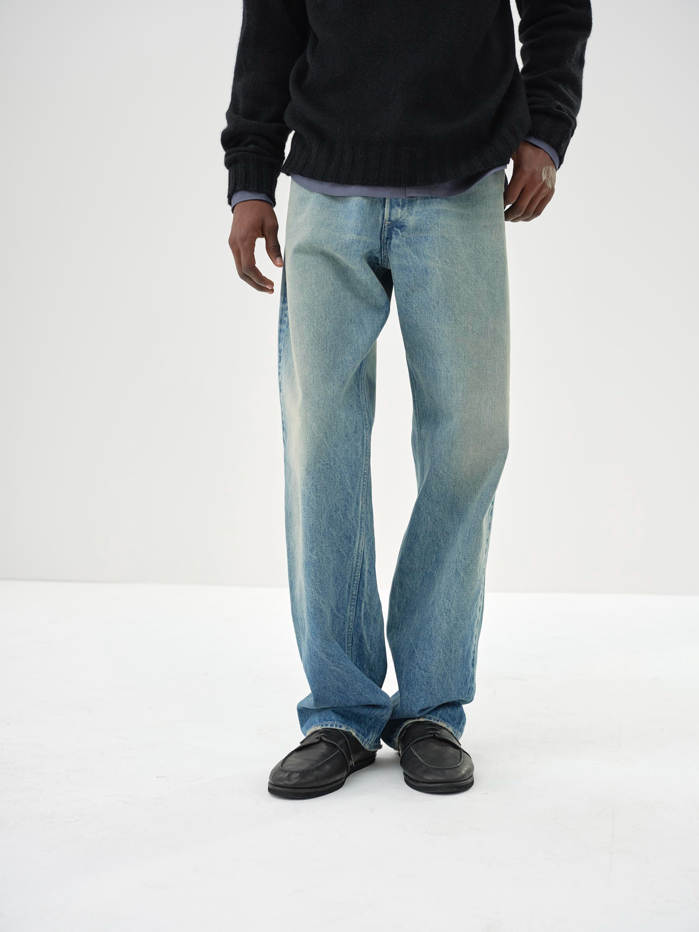 selvedge faded jeans man blue in cotton - AURALEE - d — 2 